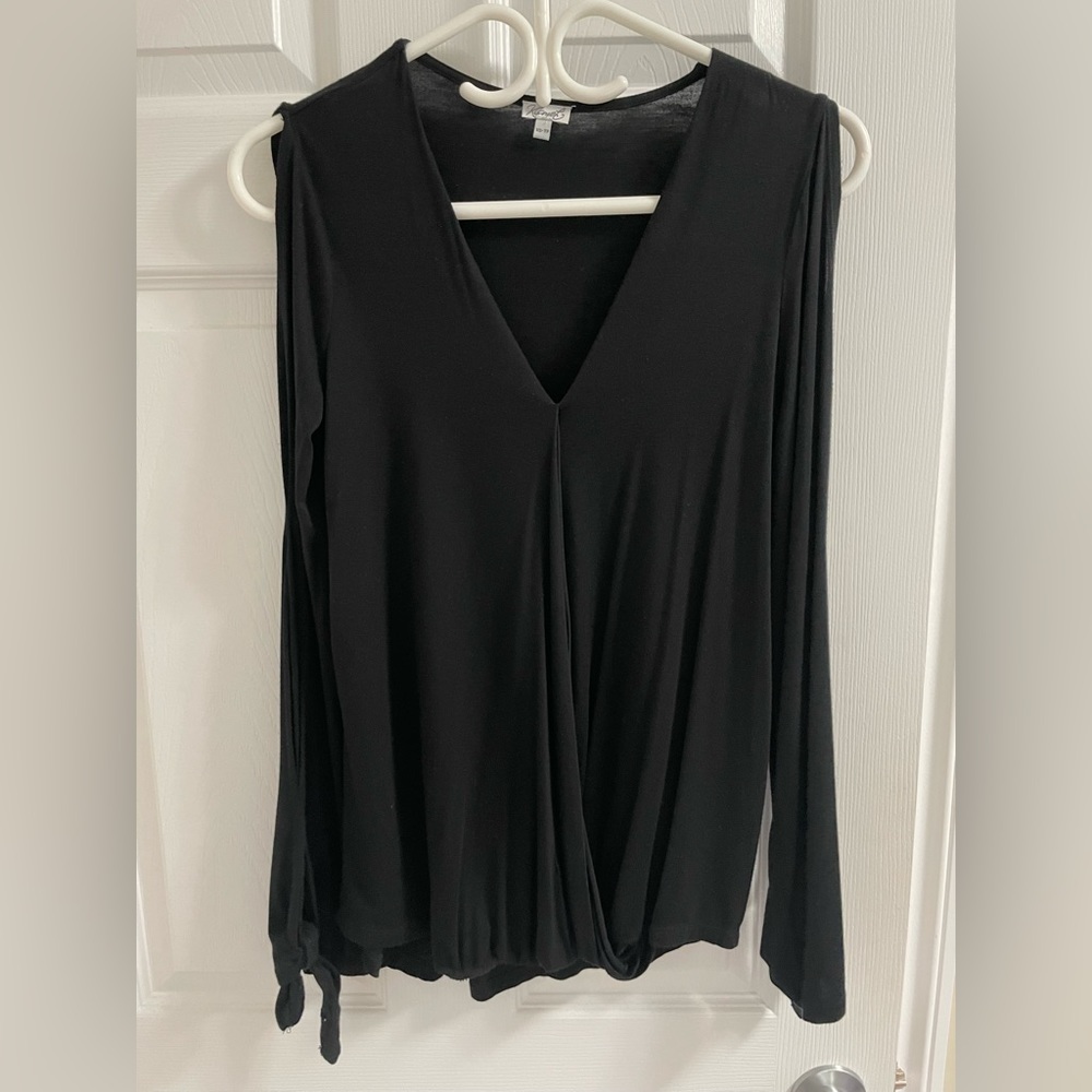 Kismet black long sleeve top